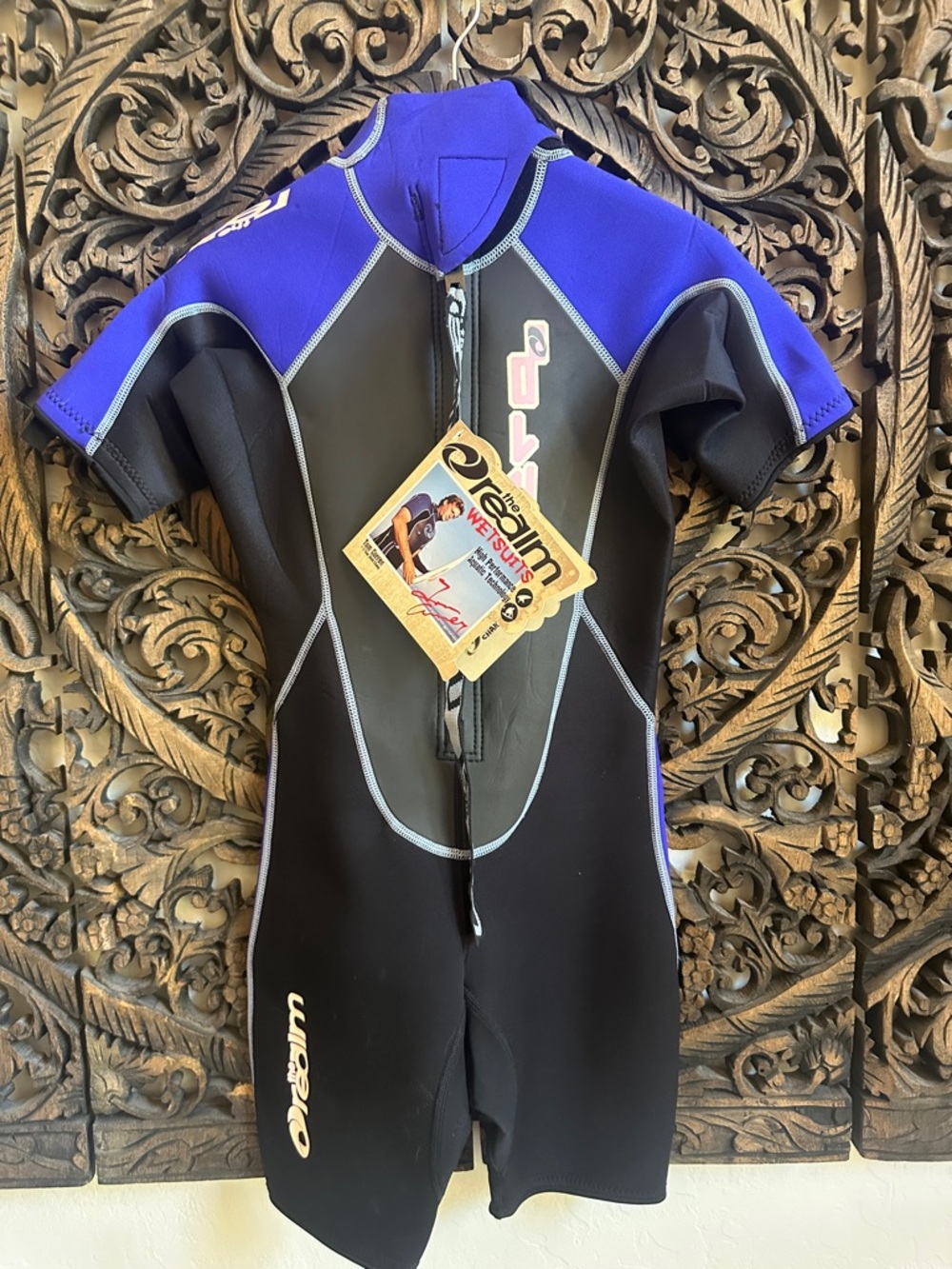 The Realm Wet Suit Girls 12 NWT